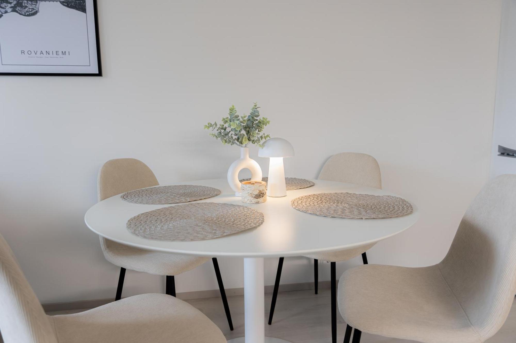 Arctic City Suites By Booklapland Rovaniemi Exterior photo